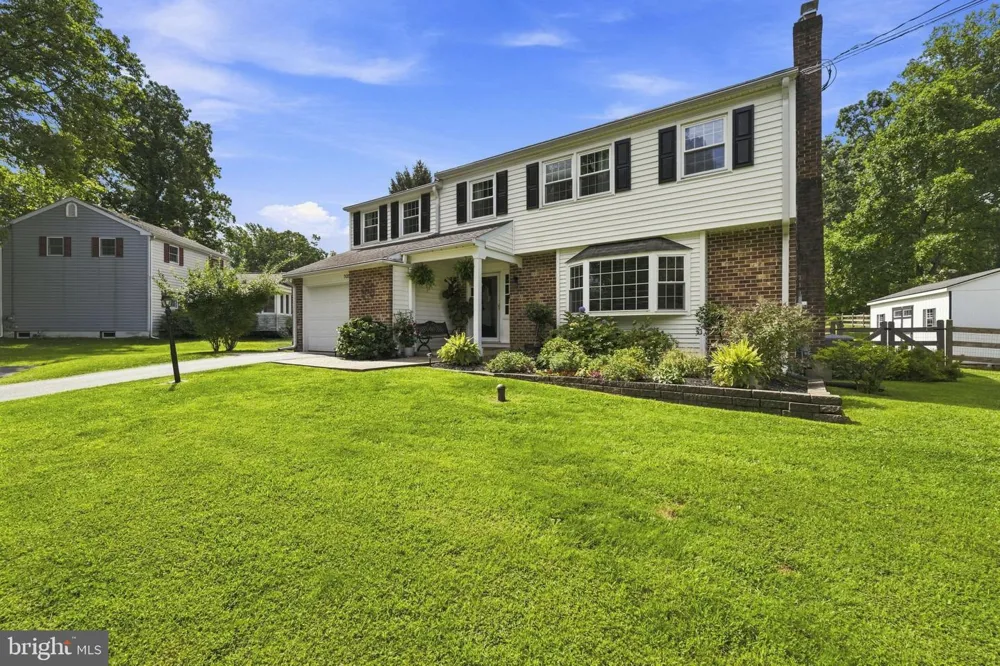 325 COLONIAL DRIVE Exton, PA 19341