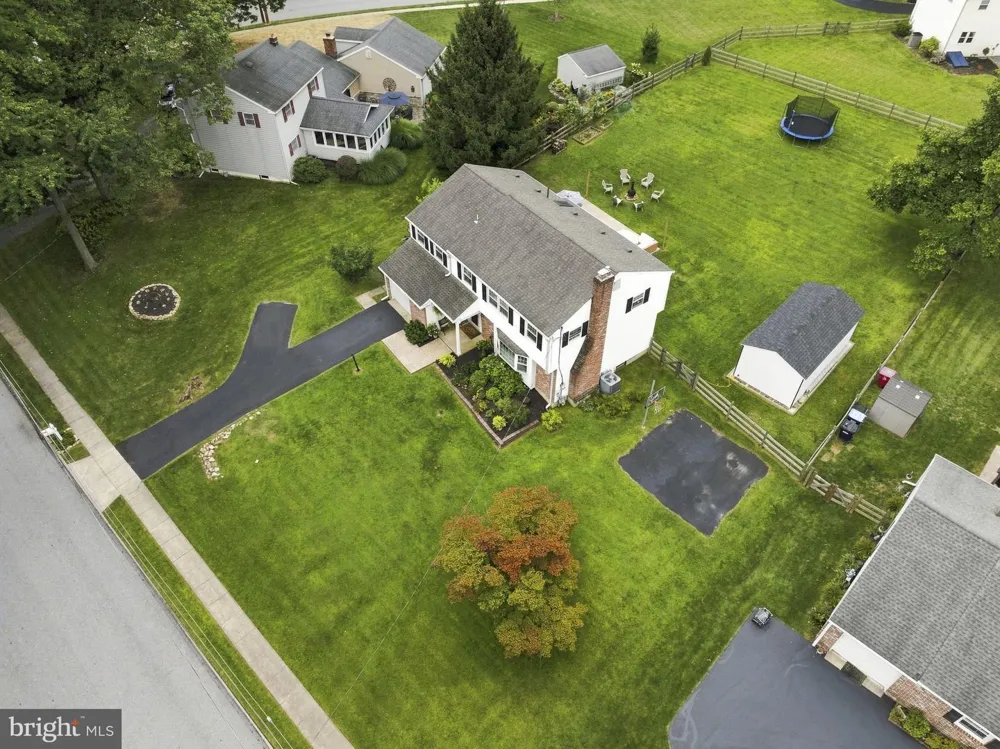 325 COLONIAL DRIVE Exton, PA 19341