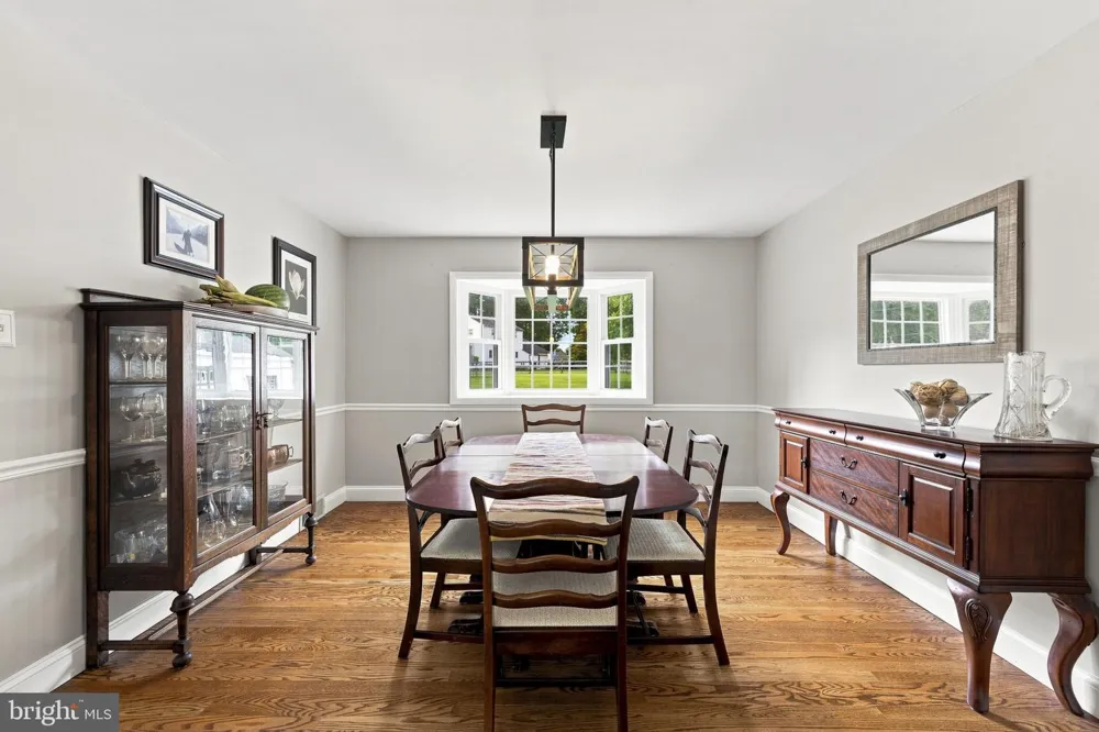 325 COLONIAL DRIVE Exton, PA 19341