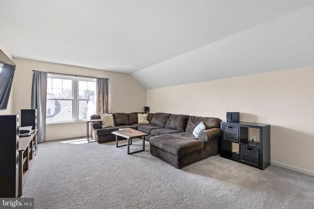 107 HINSON DRIVE Oxford, PA 19363
