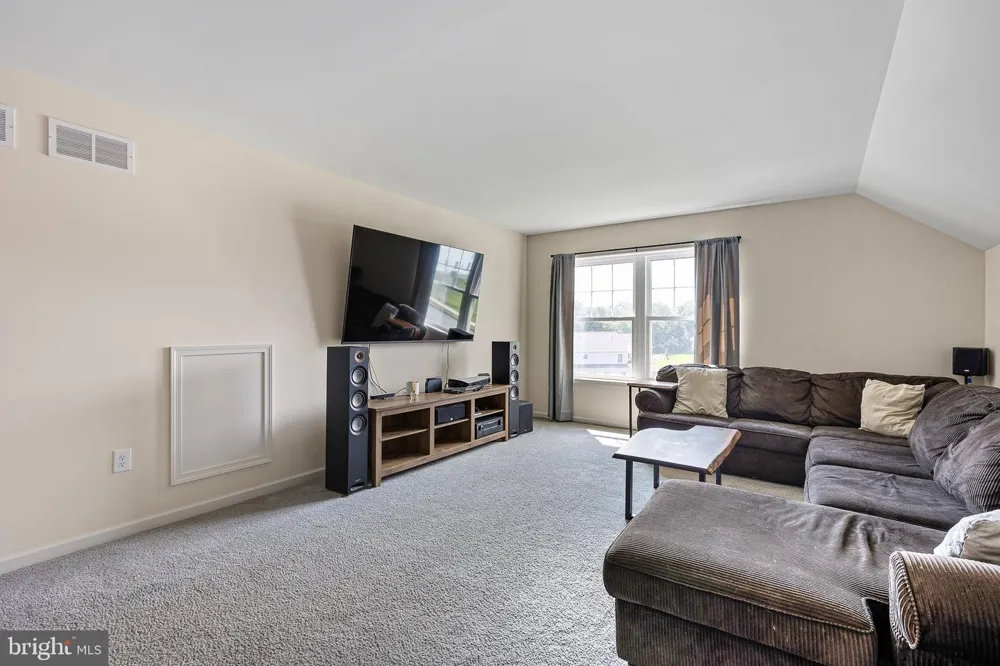 107 HINSON DRIVE Oxford, PA 19363