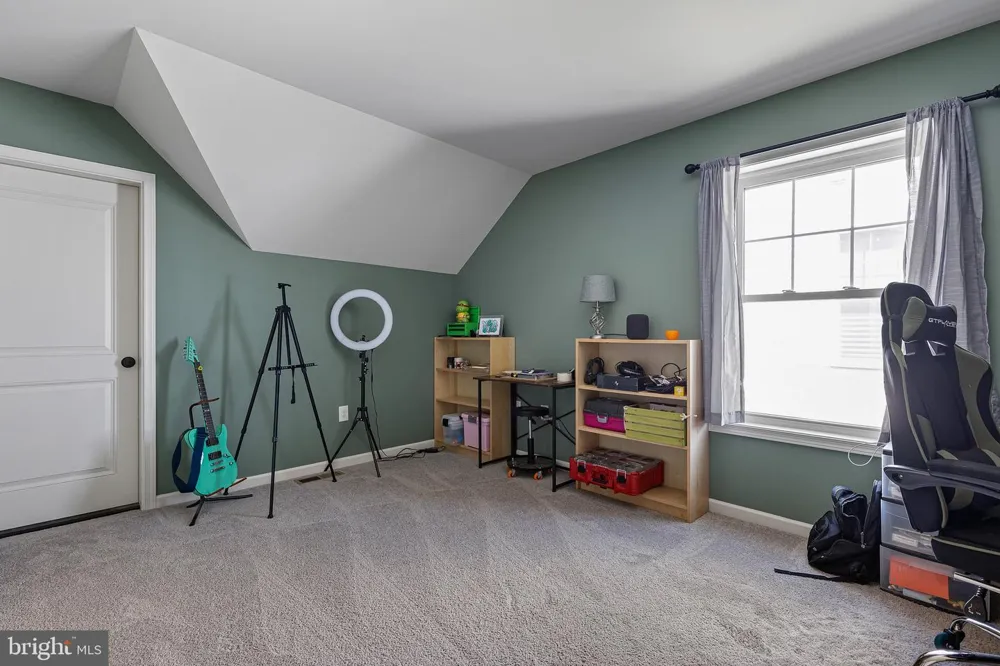 107 HINSON DRIVE Oxford, PA 19363