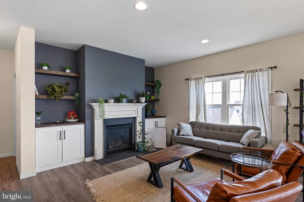 107 HINSON DRIVE Oxford, PA 19363