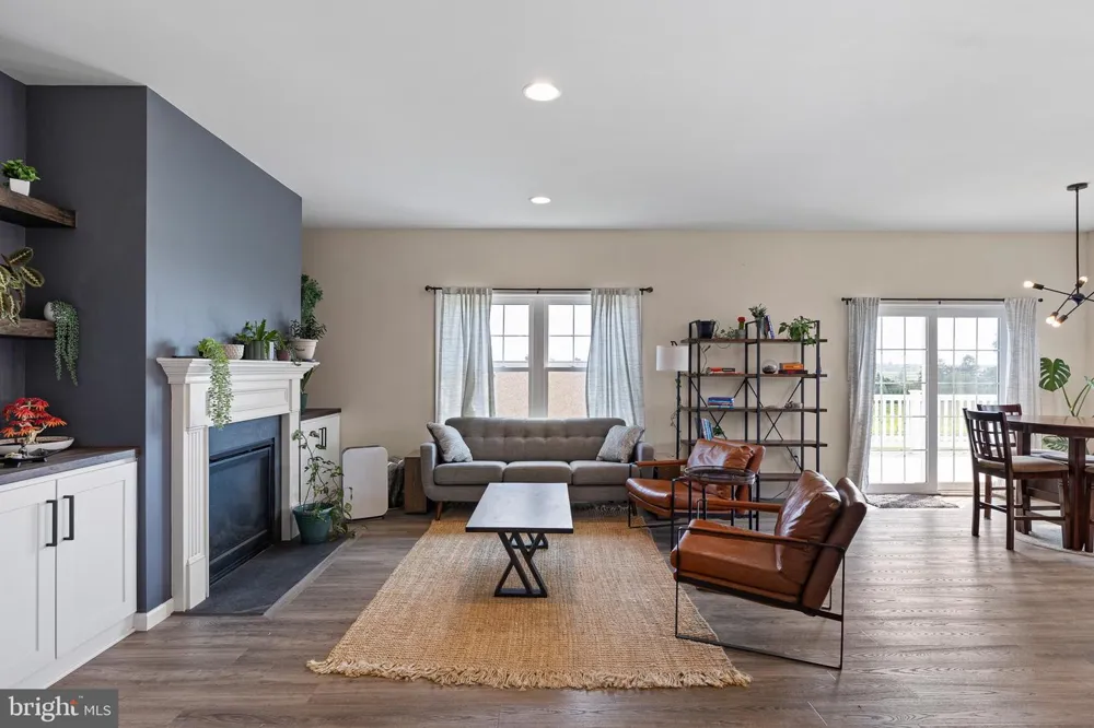 107 HINSON DRIVE Oxford, PA 19363