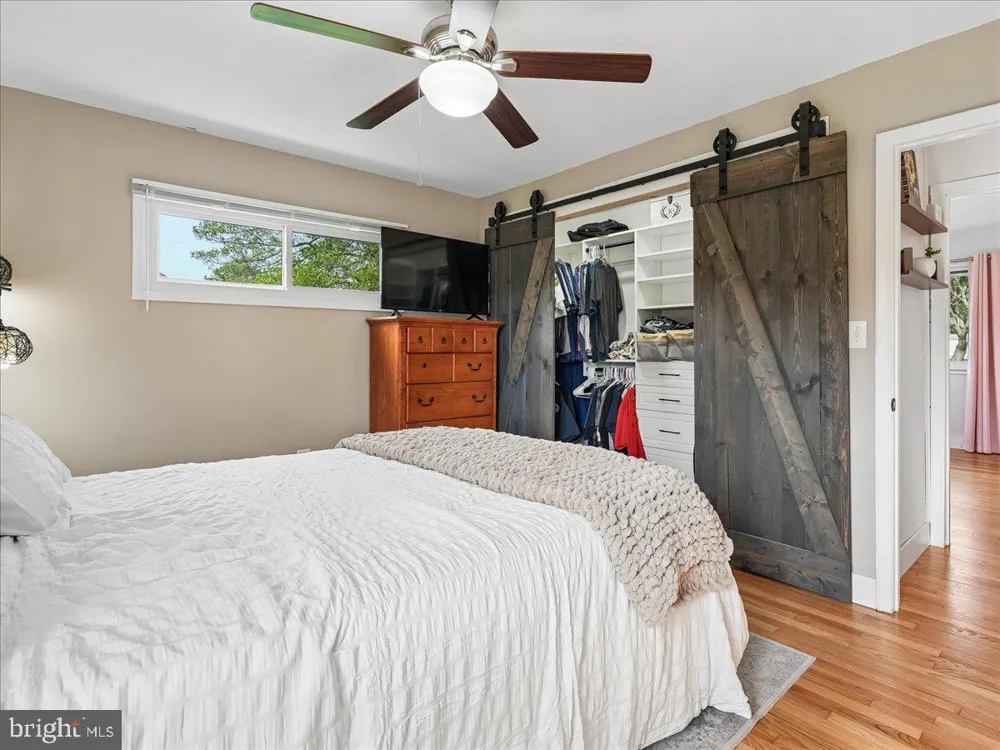 7704 HURON DRIVE Gainesville, VA 20155