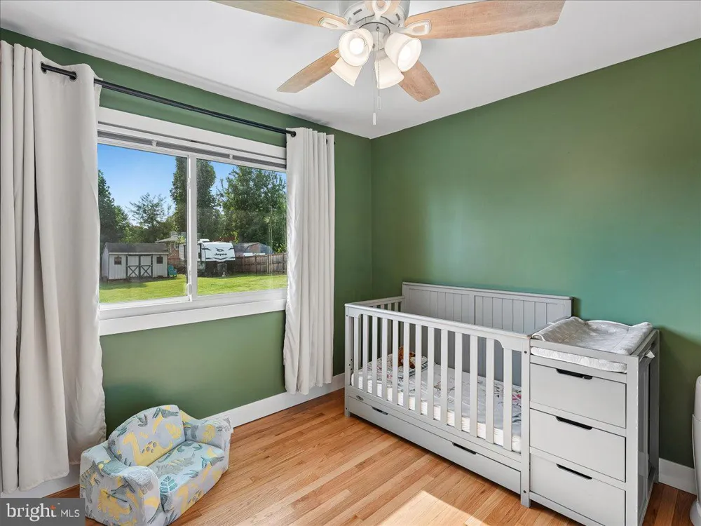 7704 HURON DRIVE Gainesville, VA 20155