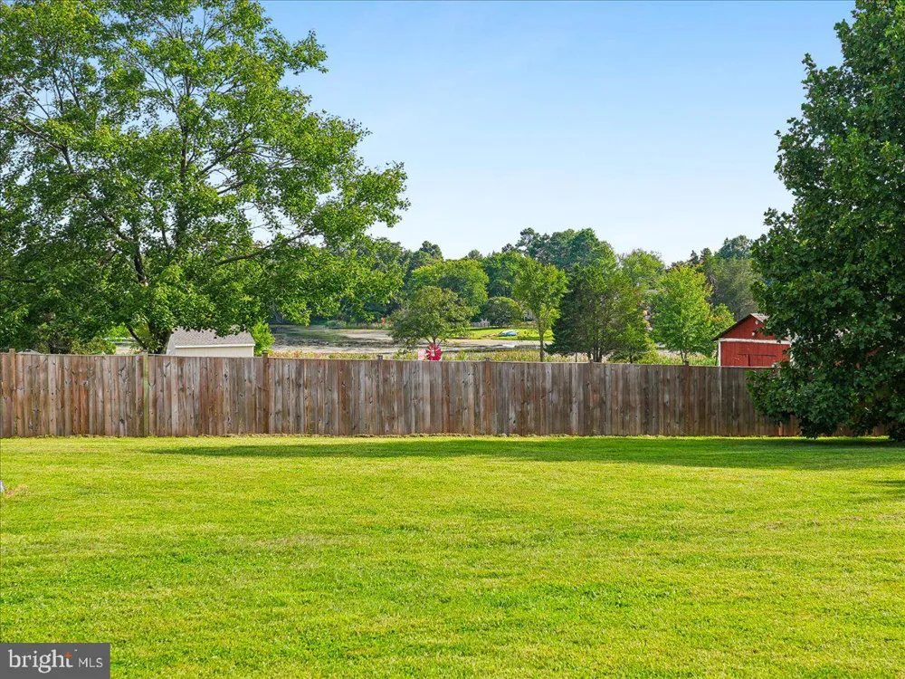 7704 HURON DRIVE Gainesville, VA 20155
