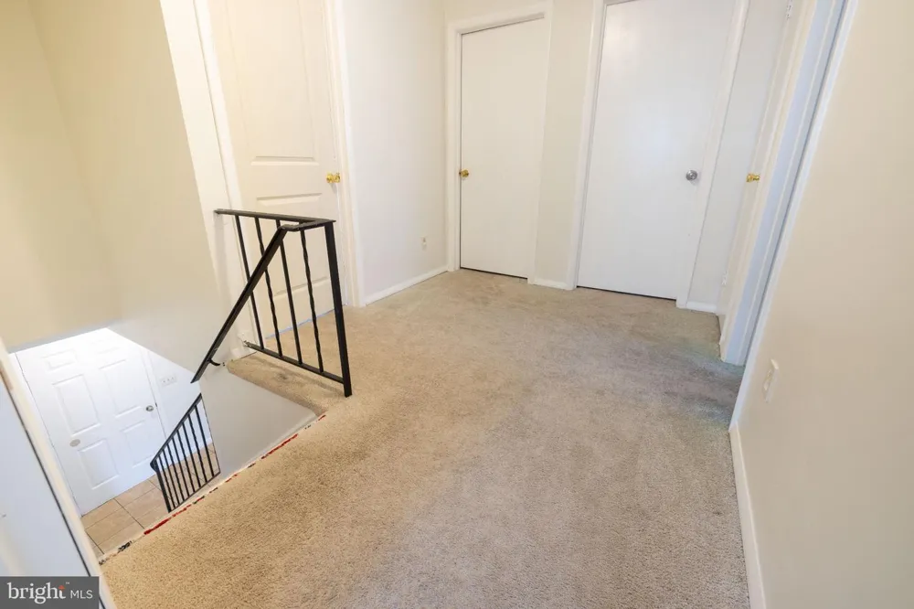 527 SPRINGHOUSE COURT Harrisburg, PA 17111