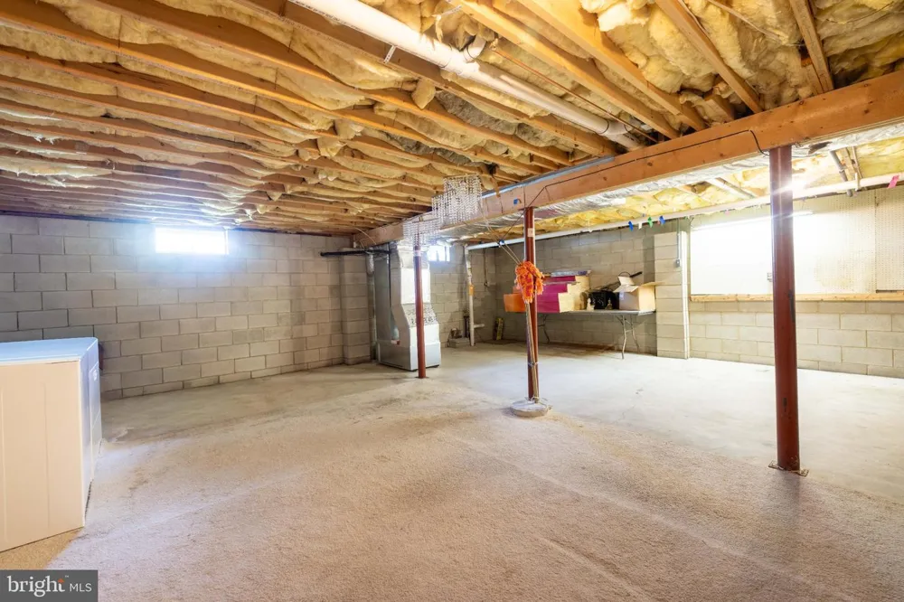 527 SPRINGHOUSE COURT Harrisburg, PA 17111