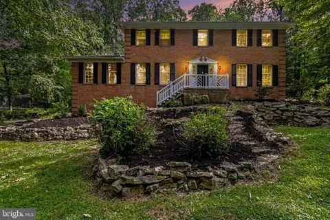 2231 MOCKINGBIRD ROAD