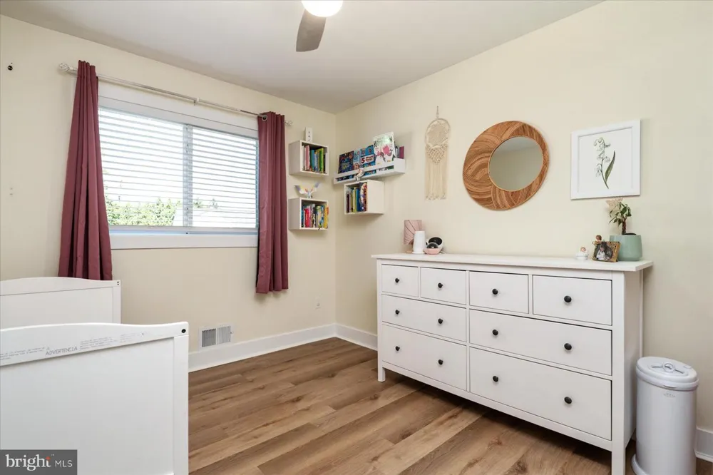2 SUNSET CIRCLE Pasadena, MD 21122