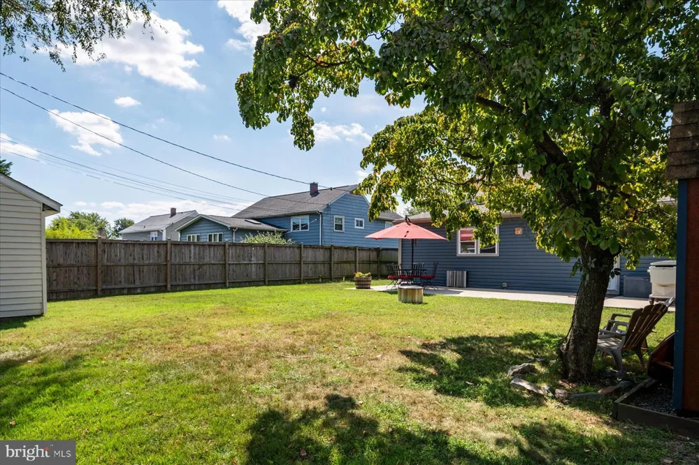 2 SUNSET CIRCLE Pasadena, MD 21122