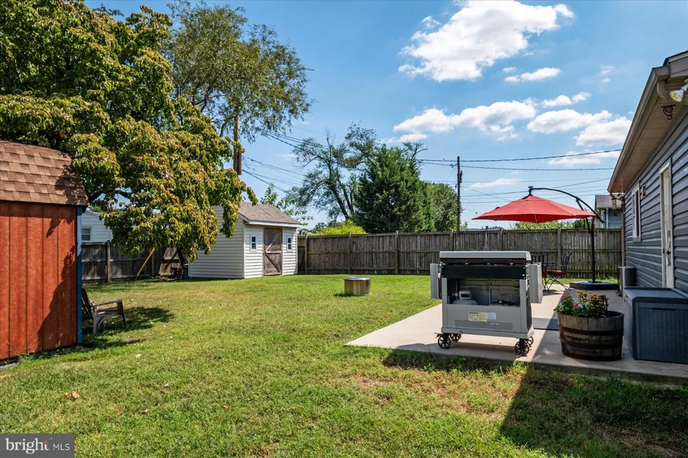 2 SUNSET CIRCLE Pasadena, MD 21122