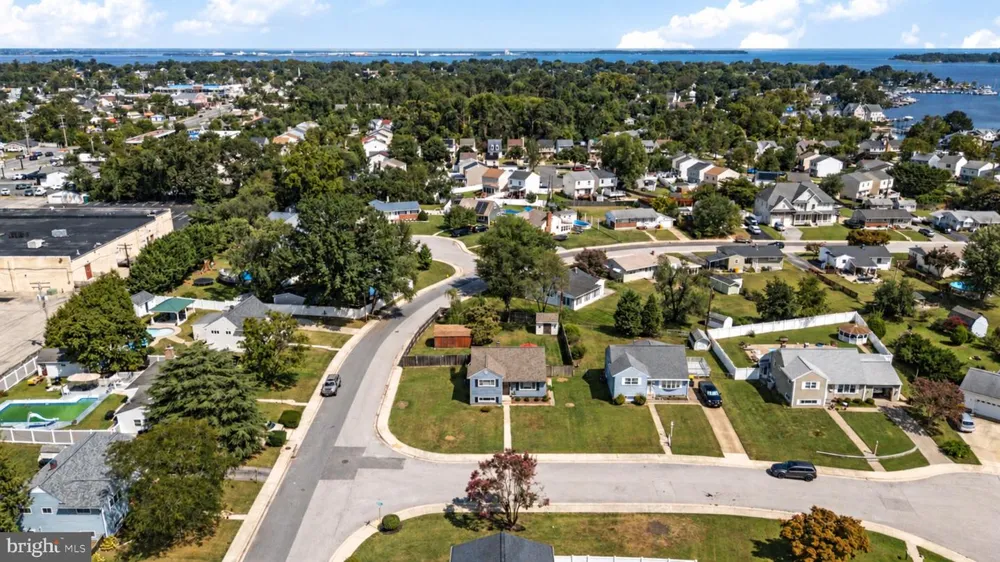 2 SUNSET CIRCLE Pasadena, MD 21122