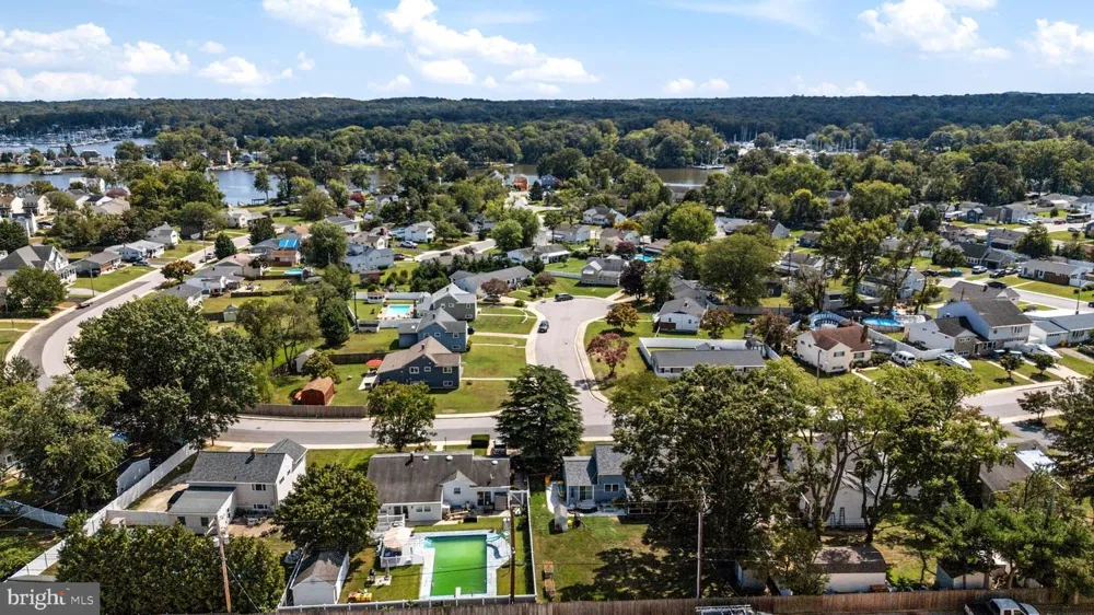 2 SUNSET CIRCLE Pasadena, MD 21122