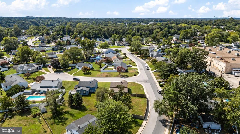 2 SUNSET CIRCLE Pasadena, MD 21122