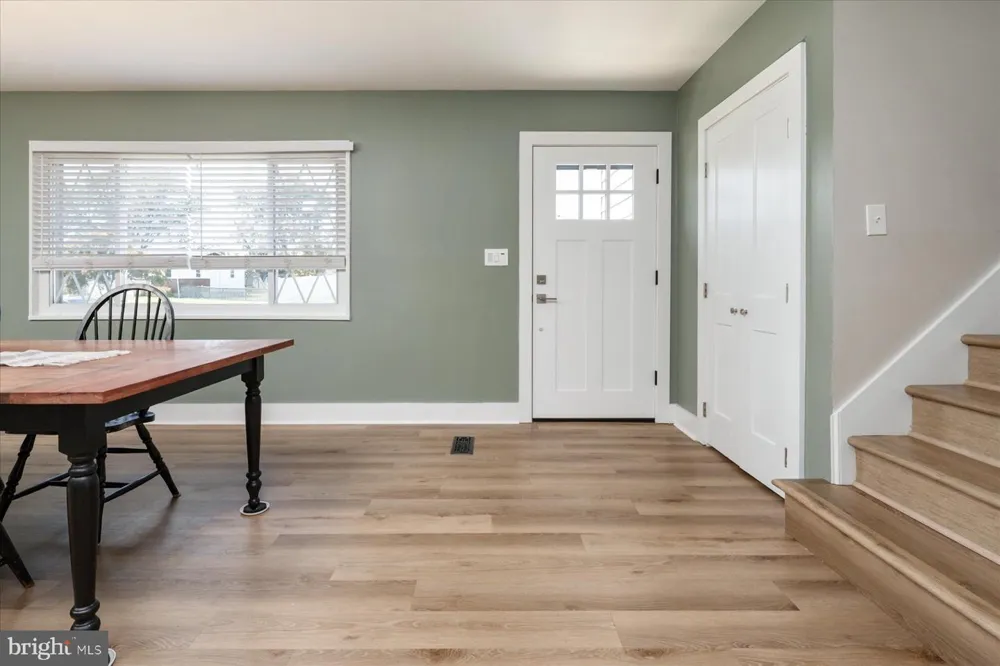 2 SUNSET CIRCLE Pasadena, MD 21122