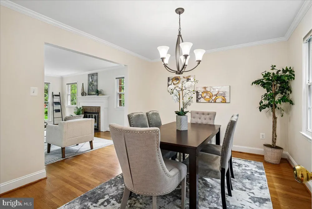 3215 AMBERLEY LANE Fairfax, VA 22031