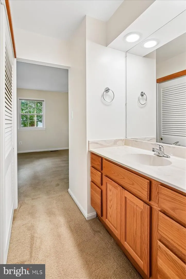 3215 AMBERLEY LANE Fairfax, VA 22031