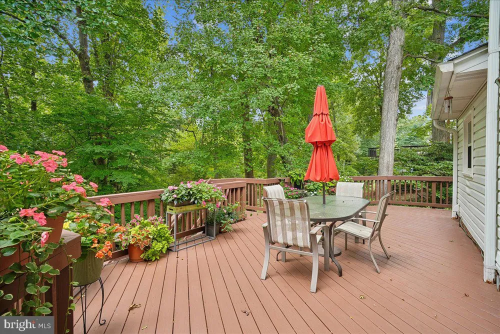 3215 AMBERLEY LANE Fairfax, VA 22031