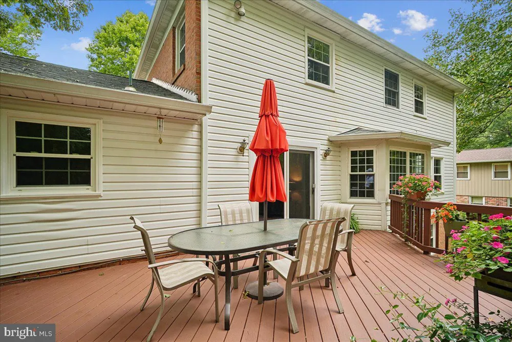 3215 AMBERLEY LANE Fairfax, VA 22031