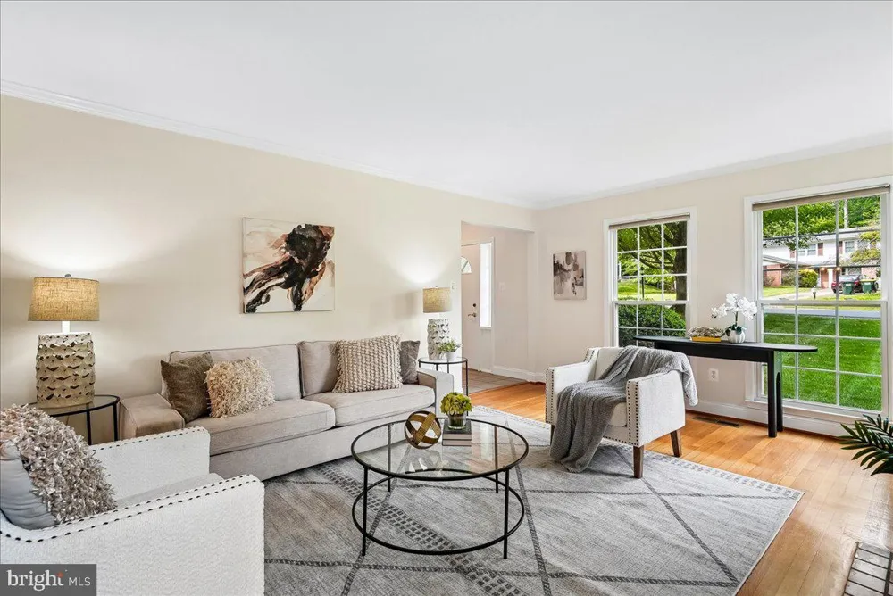 3215 AMBERLEY LANE Fairfax, VA 22031