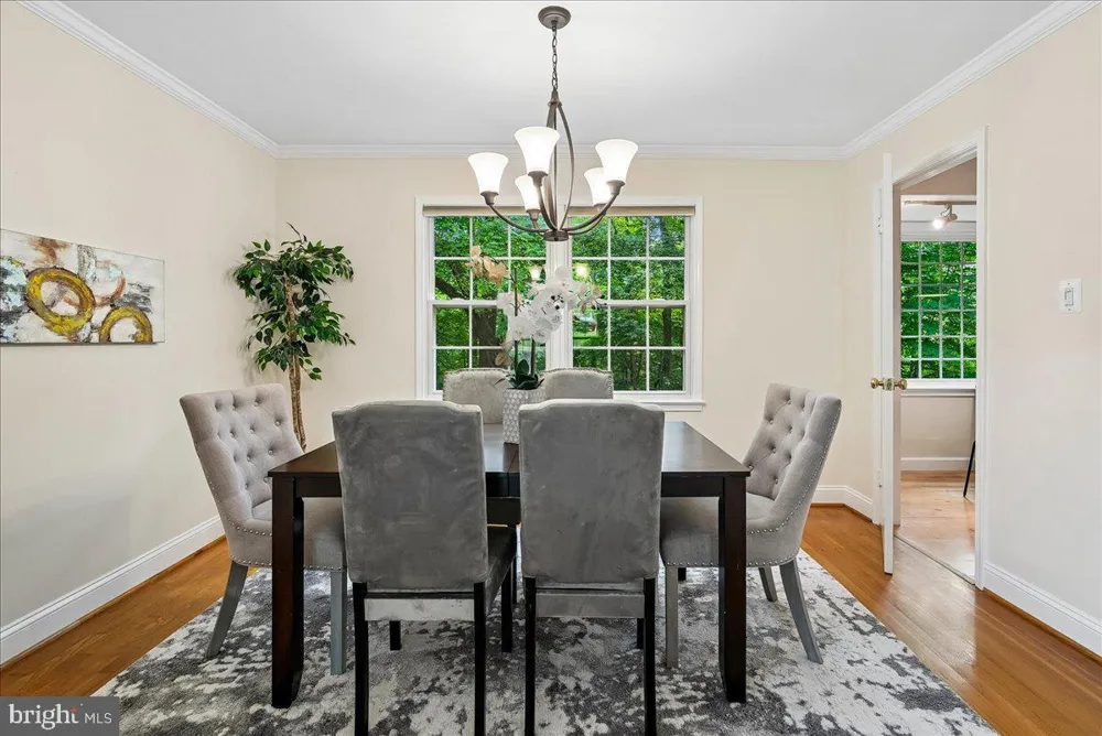 3215 AMBERLEY LANE Fairfax, VA 22031