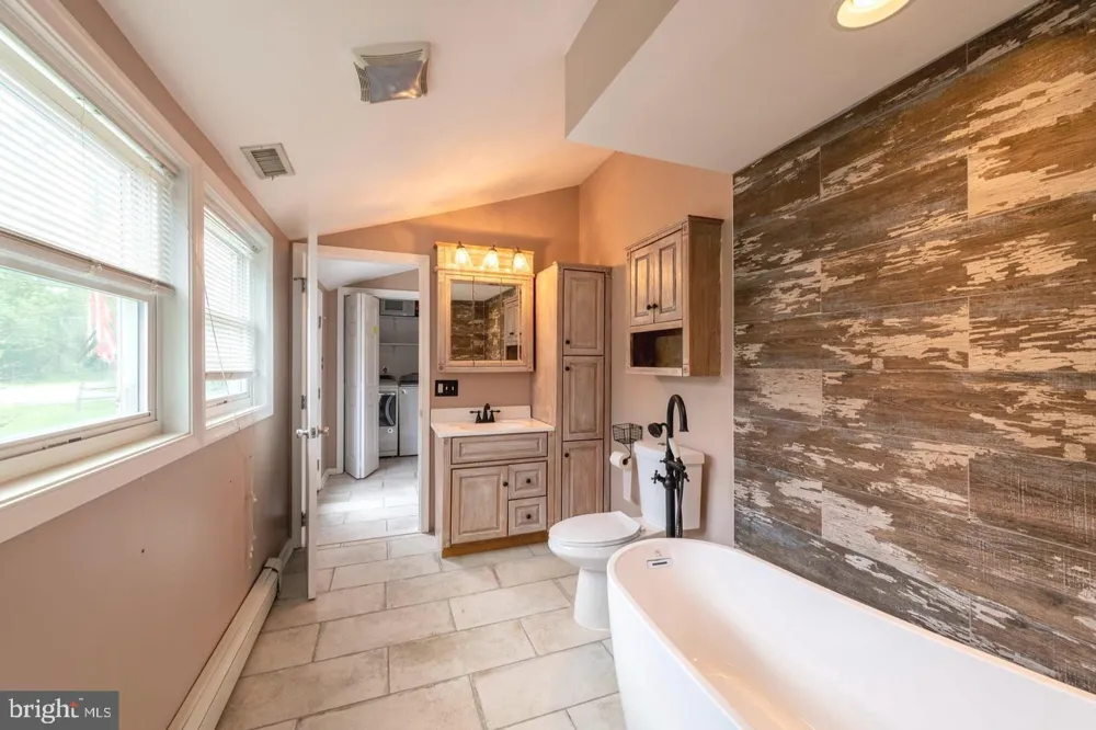 802 WALNUT AVENUE North Beach, MD 20714