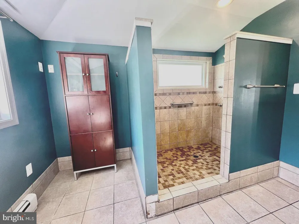 802 WALNUT AVENUE North Beach, MD 20714
