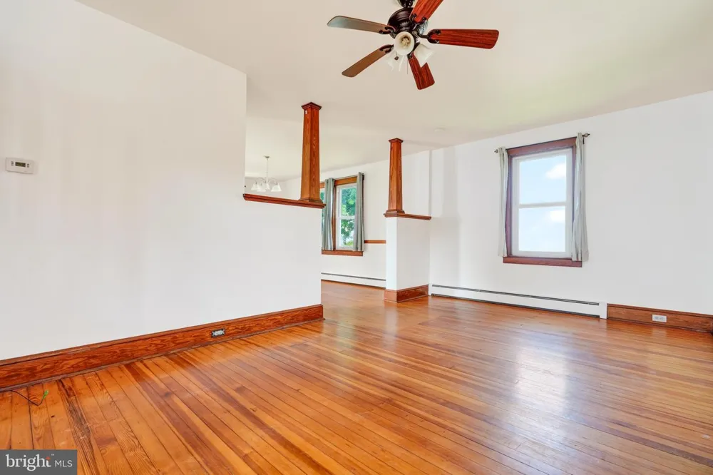 446 SOUTH STREET Oxford, PA 19363