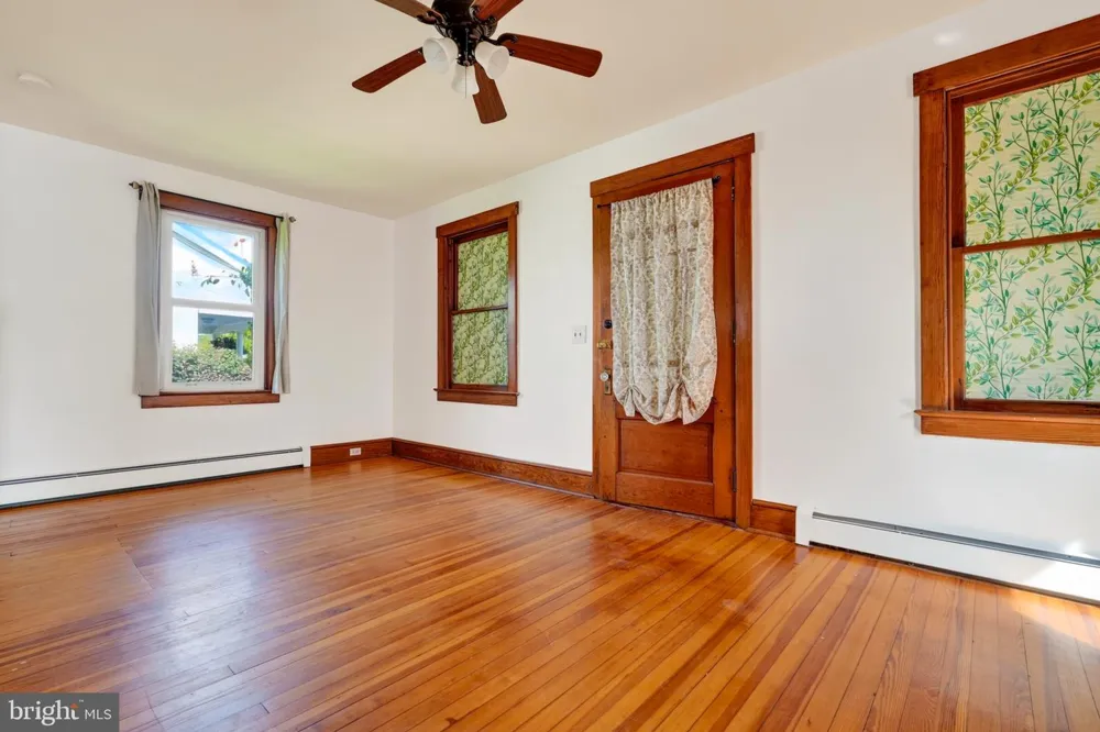 446 SOUTH STREET Oxford, PA 19363