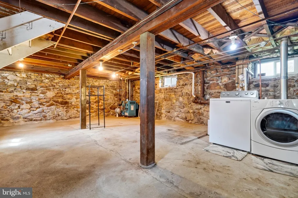 446 SOUTH STREET Oxford, PA 19363
