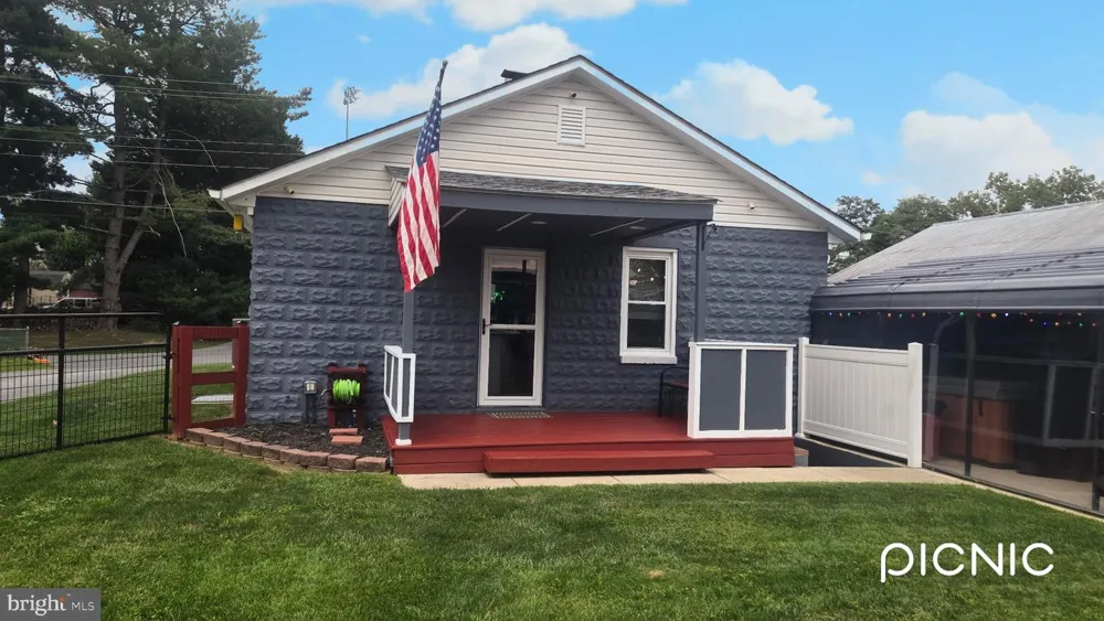 906 E F STREET E Brunswick, MD 21716