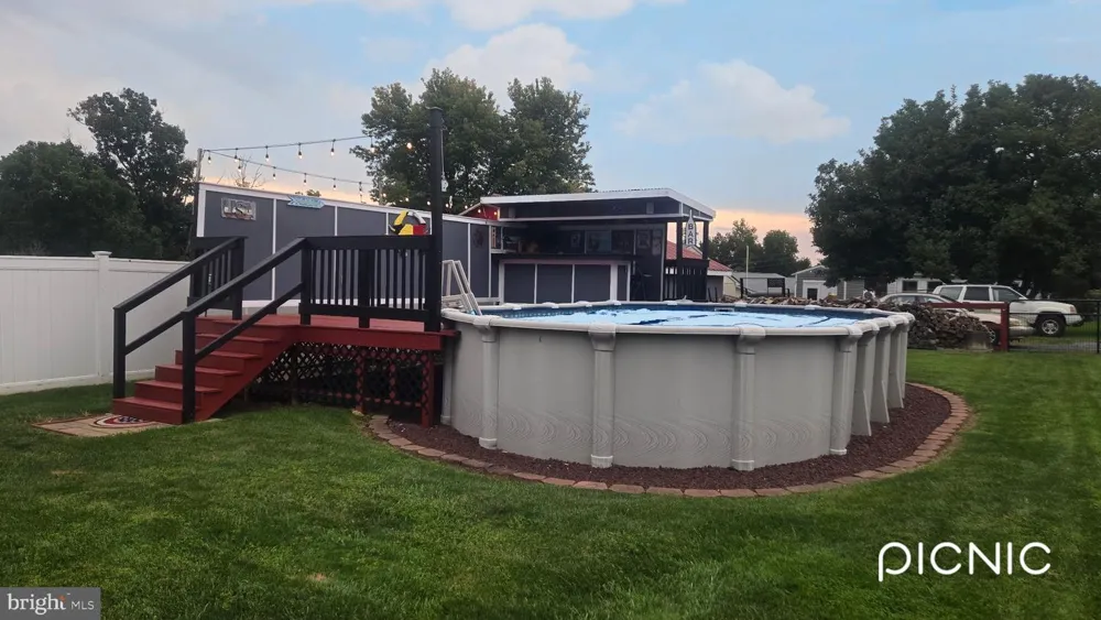 906 E F STREET E Brunswick, MD 21716