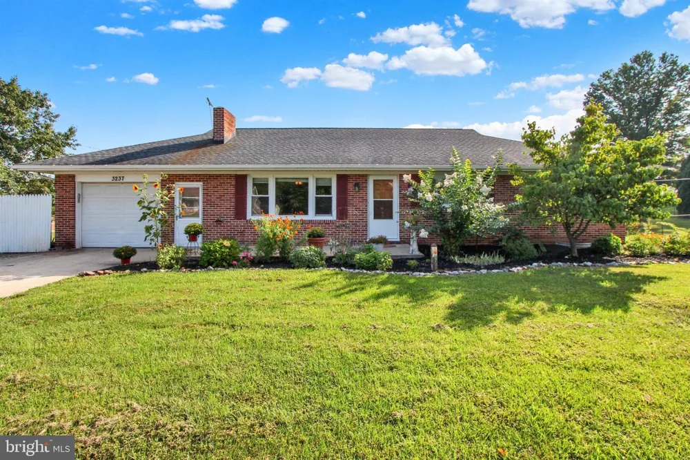 3237 BULL ROAD York, PA 17408