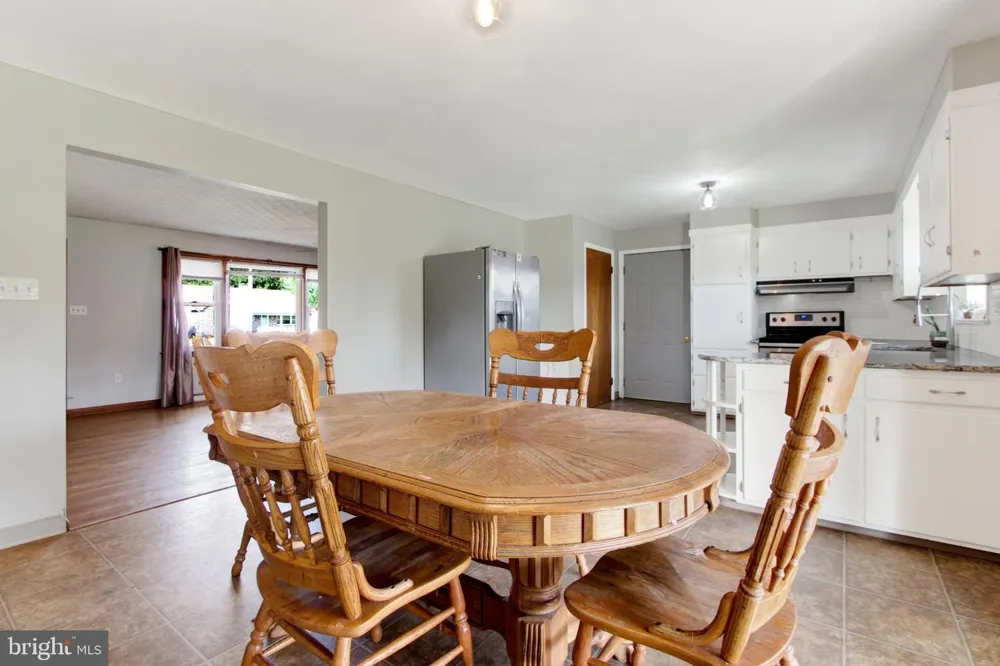 3237 BULL ROAD York, PA 17408