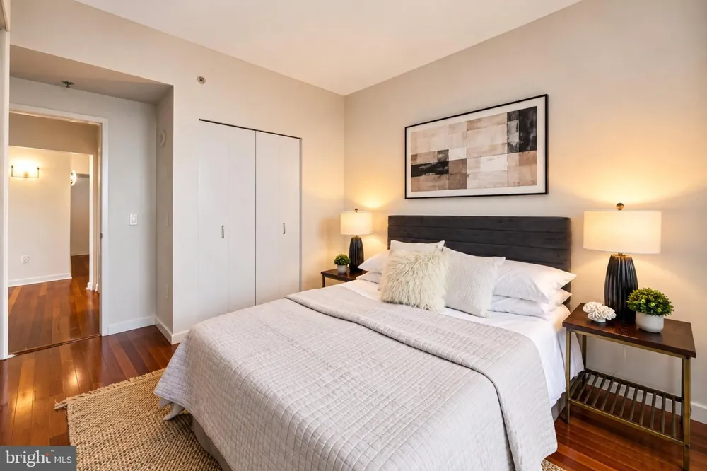 2101 MARKET STREET #1702 Philadelphia, PA 19103