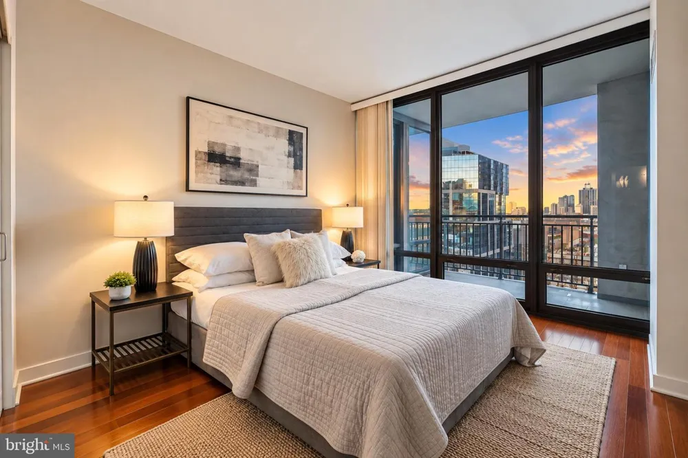 2101 MARKET STREET #1702 Philadelphia, PA 19103