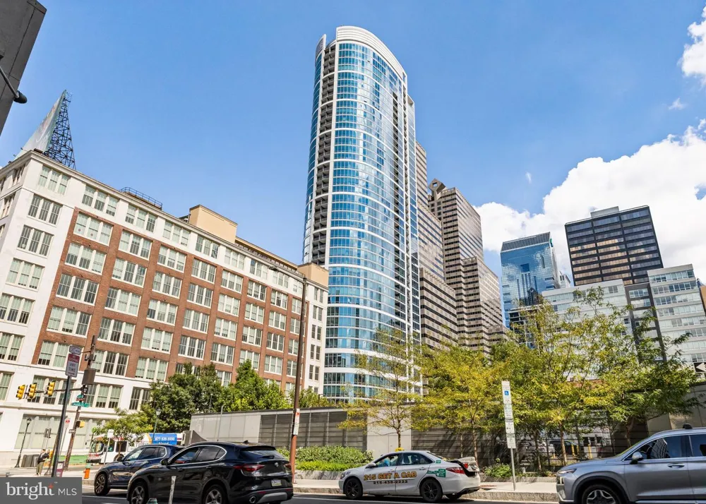 2101 MARKET STREET #1702 Philadelphia, PA 19103
