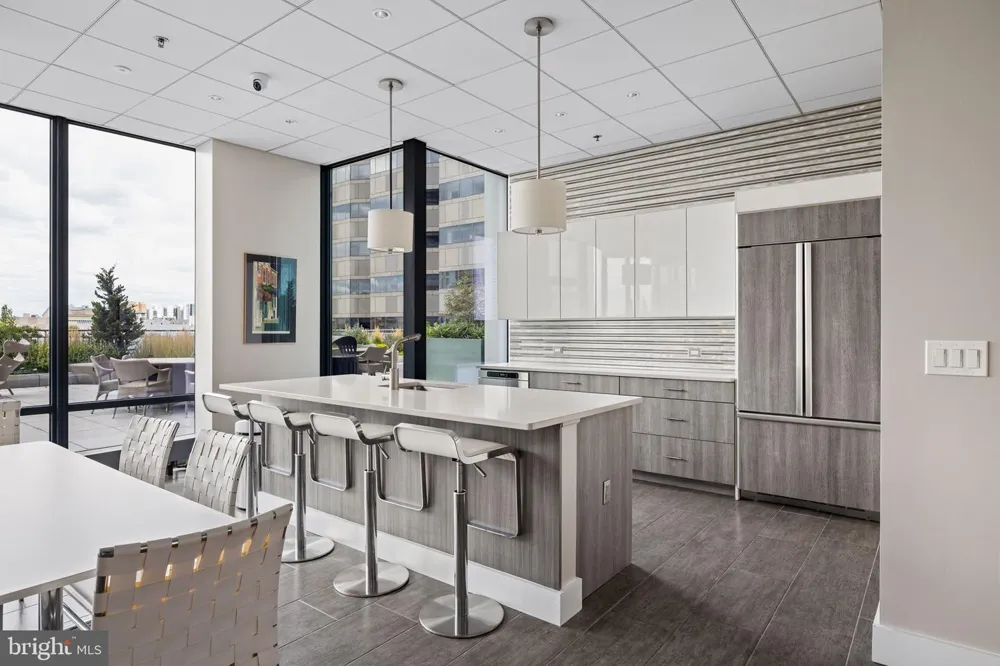 2101 MARKET STREET #1702 Philadelphia, PA 19103