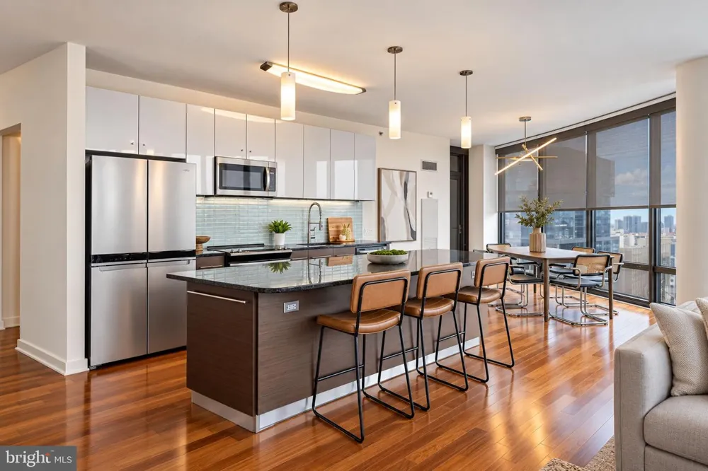 2101 MARKET STREET #1702 Philadelphia, PA 19103