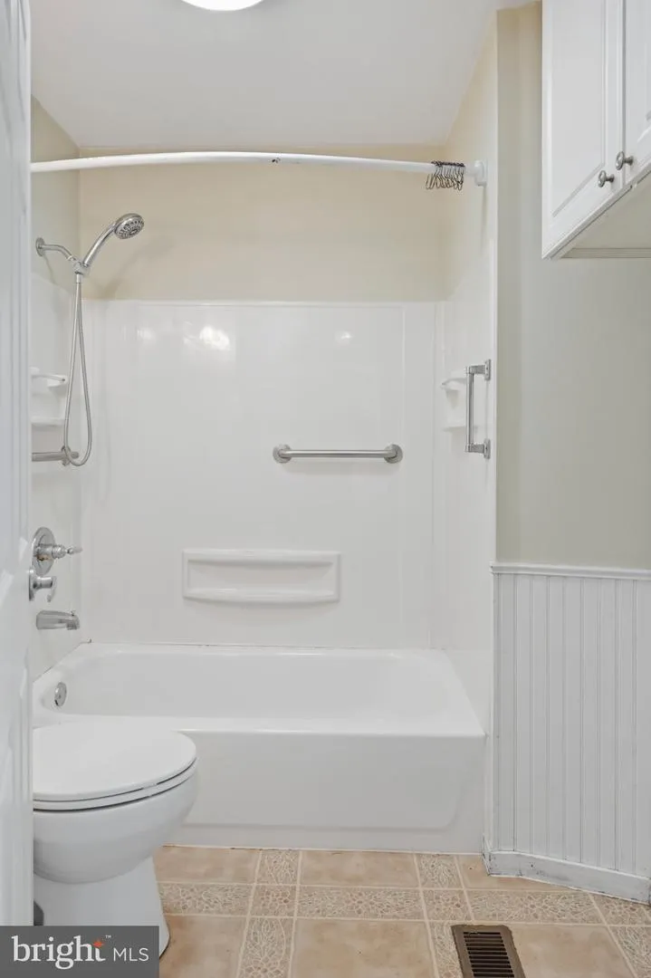 1045 CARROLL BOULEVARD Hagerstown, MD 21742
