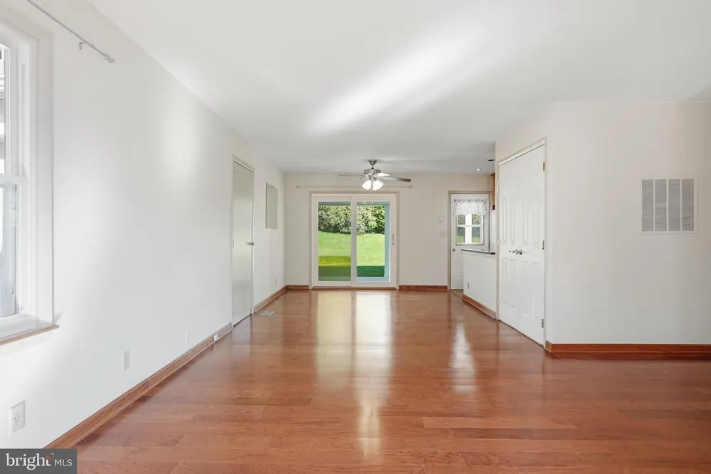 1045 CARROLL BOULEVARD Hagerstown, MD 21742