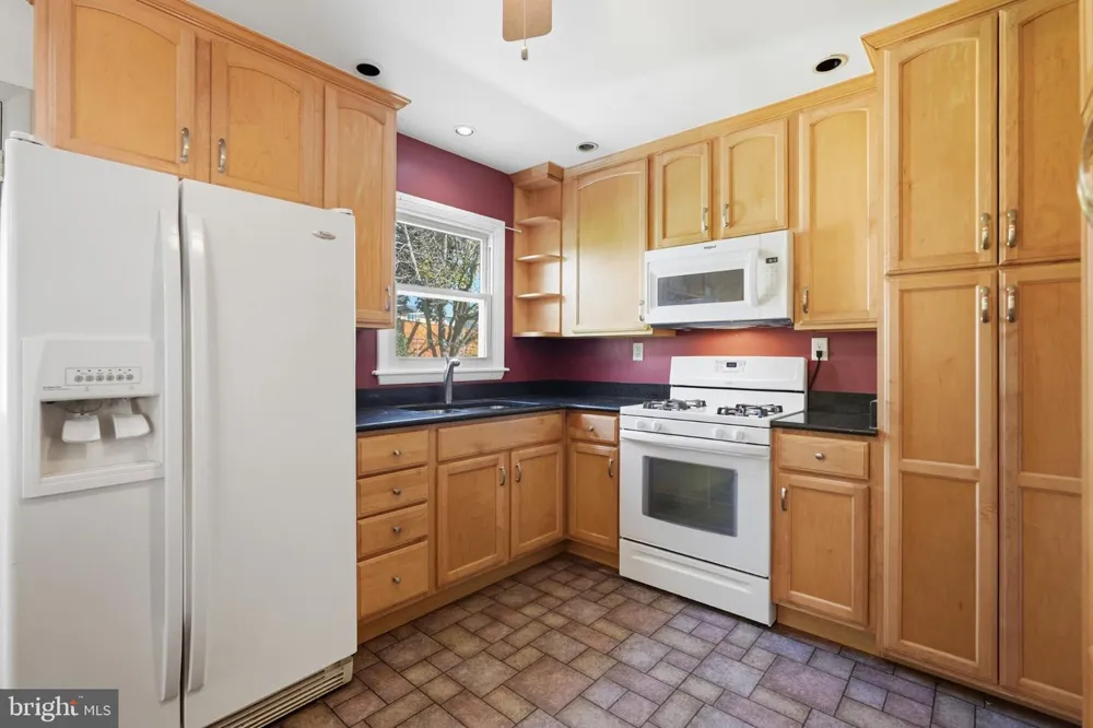 1045 CARROLL BOULEVARD Hagerstown, MD 21742
