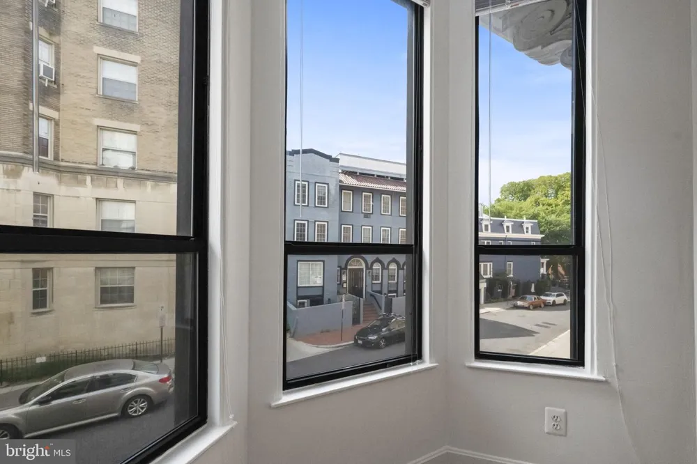 1669 COLUMBIA ROAD NW #2ND LEVEL Washington, DC 20009