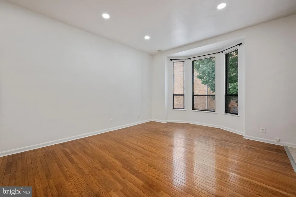 1669 COLUMBIA ROAD NW #2ND LEVEL Washington, DC 20009