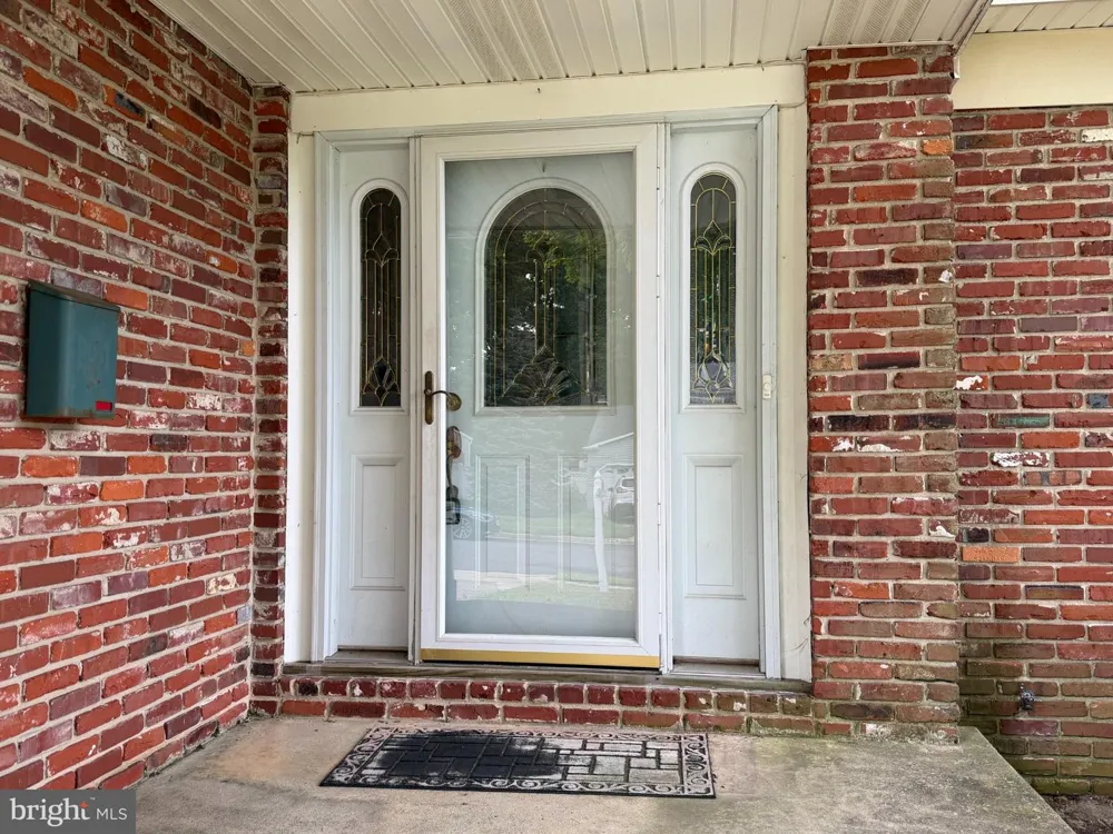 402 ST DAVID DRIVE Mount Laurel, NJ 08054
