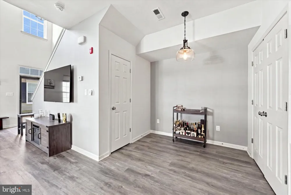 3553 NAAMANS DRIVE Claymont, DE 19703