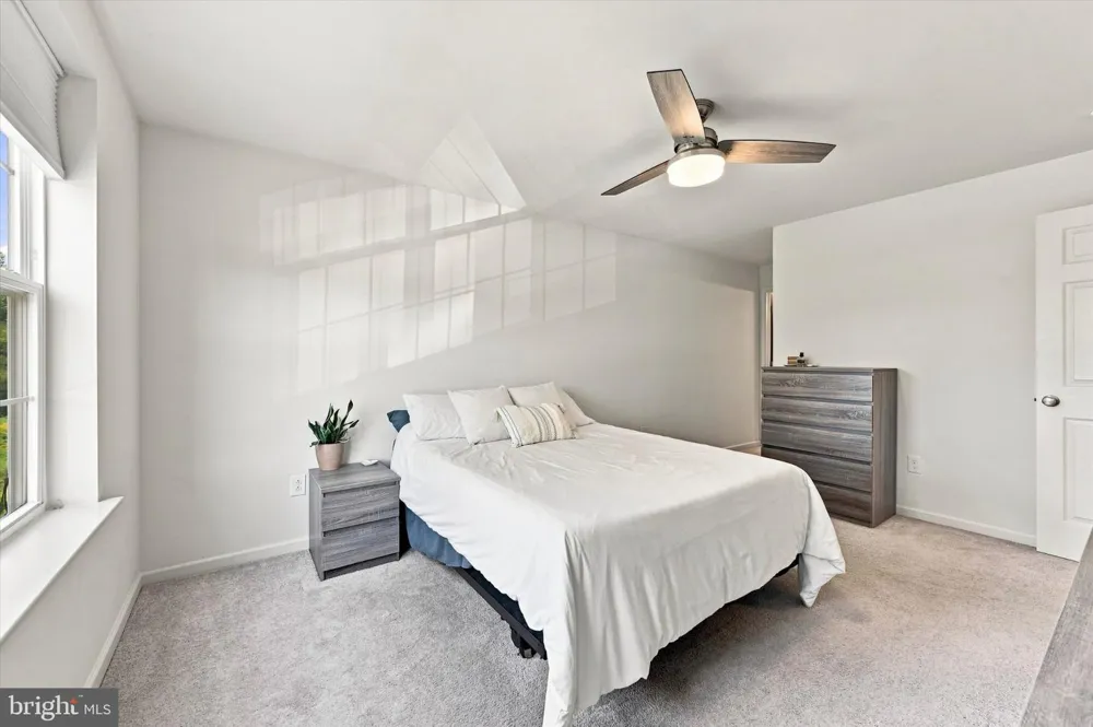 3553 NAAMANS DRIVE Claymont, DE 19703