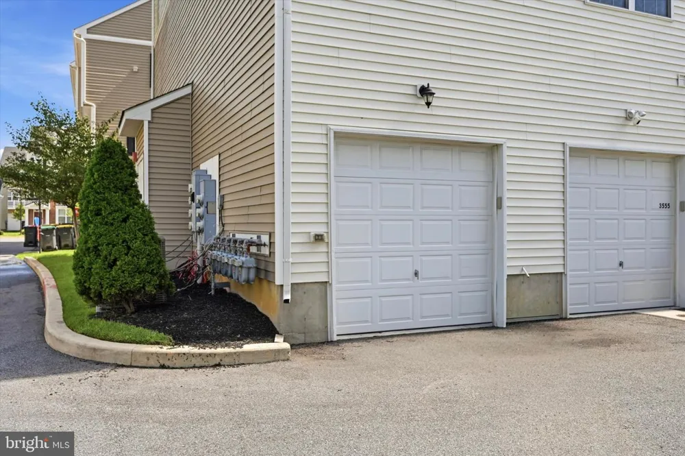 3553 NAAMANS DRIVE Claymont, DE 19703
